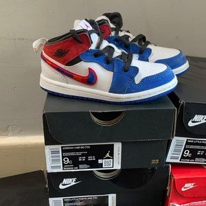 Jordan 1 Mid